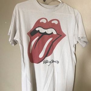 Rolling Stones distressed ivory tee size M